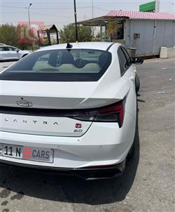 هیوندای ئەلەنترا